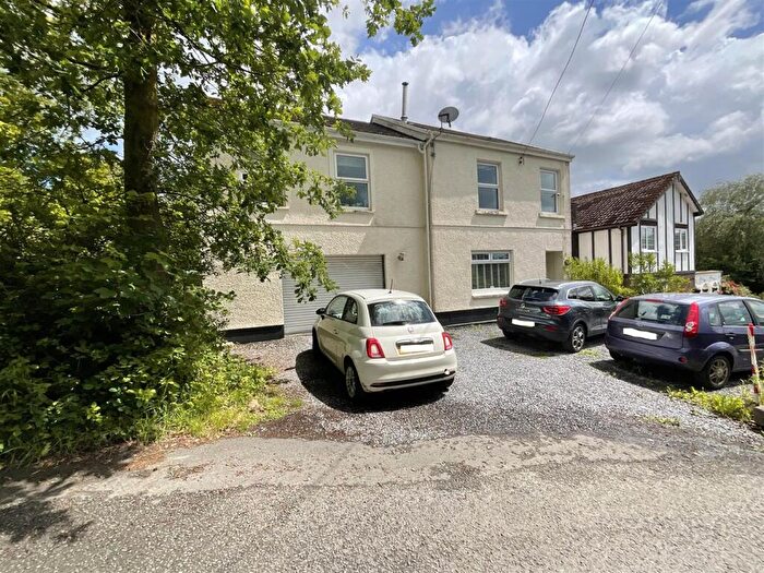 5 Bedroom Detached House For Sale In Tir Syr Walter, Garnant, Ammanford, SA18