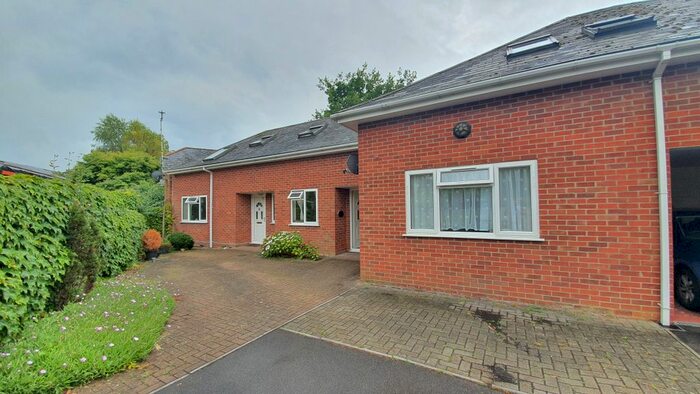 1 Bedroom Flat To Rent In Shirley, Southampton, SO15