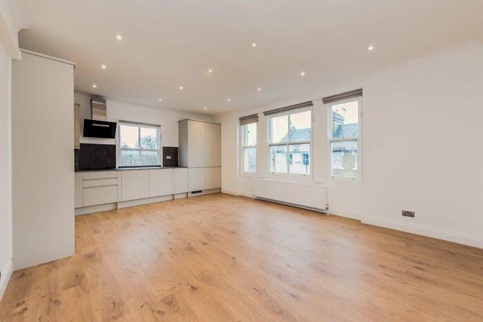 2 Bedroom Flat To Rent In North Pole Road, London, W10