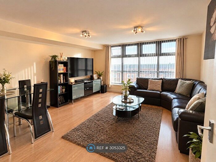 2 Bedroom Flat To Rent In Invito House, Ilford, IG2