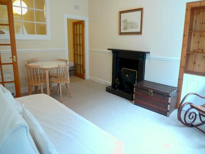 1 Bedroom Flat To Rent In Dundas Street, New Town, Edinburgh, EH3