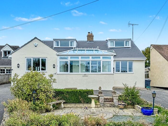 3 Bedroom Detached House For Sale In Church Lane, Fernham, SN7