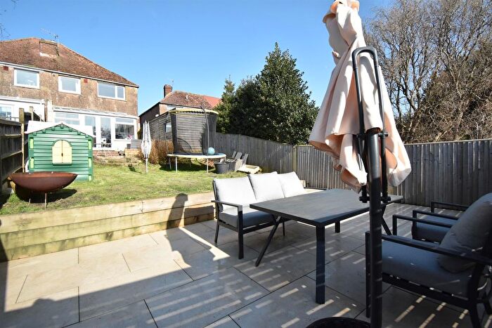 3 Bedroom Semi-detached House For Sale In Valleyside Road, Hastings, TN35