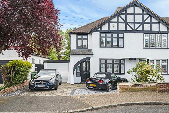 3 Bedroom Semi Detached House For Sale In Brookmead Avenue, Bromley, BR1