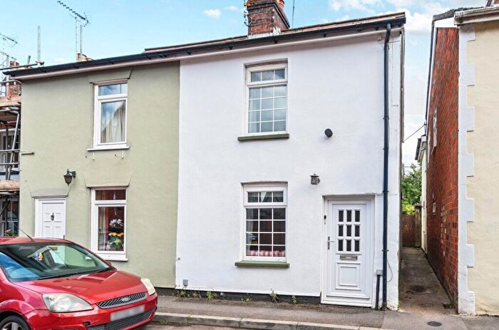 2 Bedroom Semi-Detached House For Sale In Old Acre Road, Alton, Hampshire, GU34