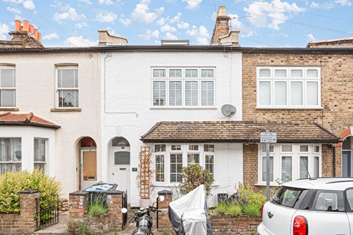 1 Bedroom Property To Rent In Elton Road, Kingston Upon Thames, KT2