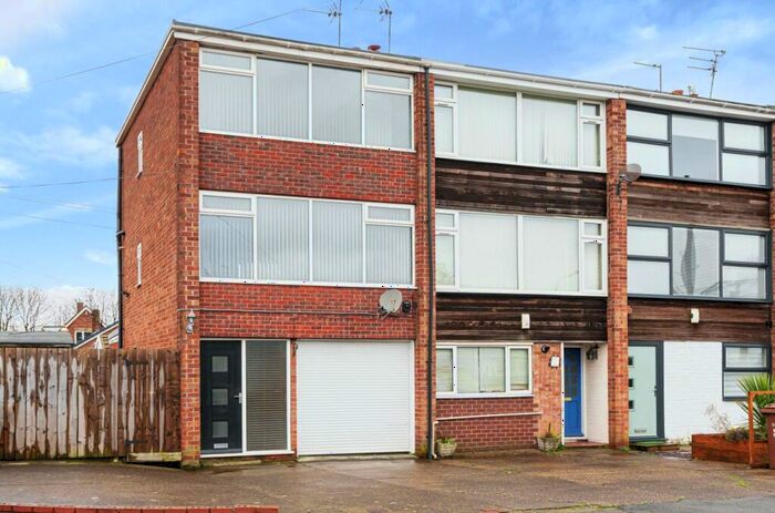 3 Bedroom House To Rent In Keel Road, Hull, East Riding Of Yorkshire, HU6