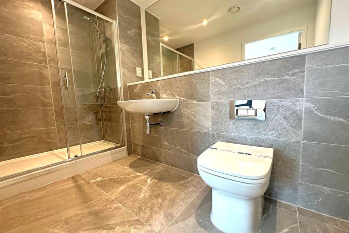 2 Bedroom Flat To Rent In Derwent Street, Salford, M5