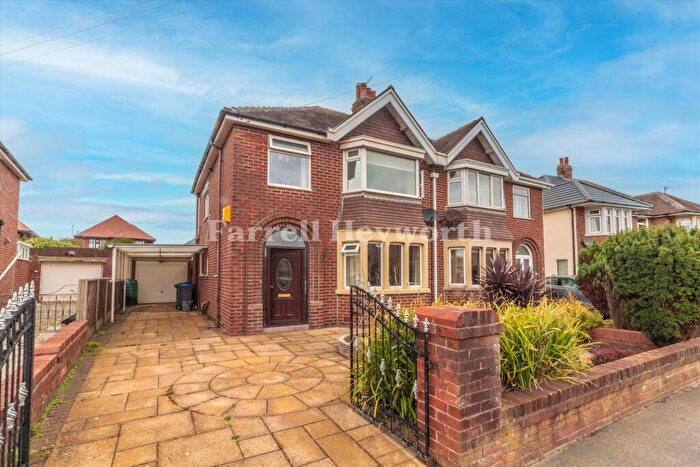 3 Bedroom Semi-Detached House For Sale In Maplewood Drive, Thornton Cleveleys, FY5