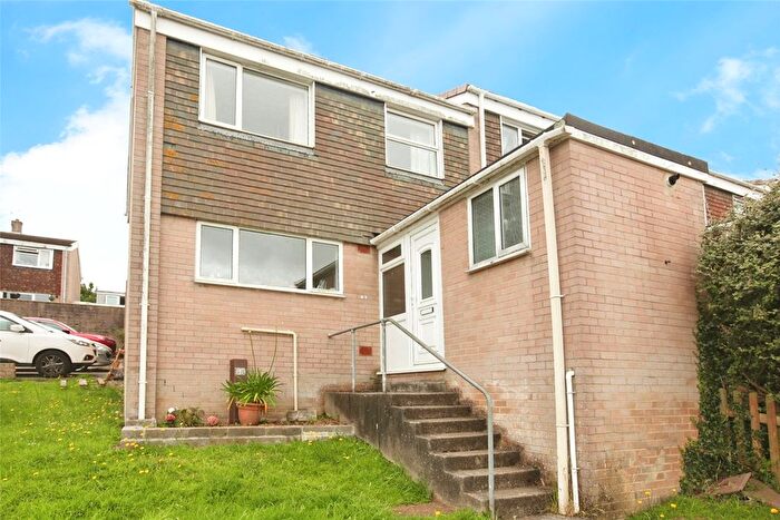 3 Bedroom End Of Terrace House For Sale In Mayflower Close, Dartmouth, Devon, TQ6