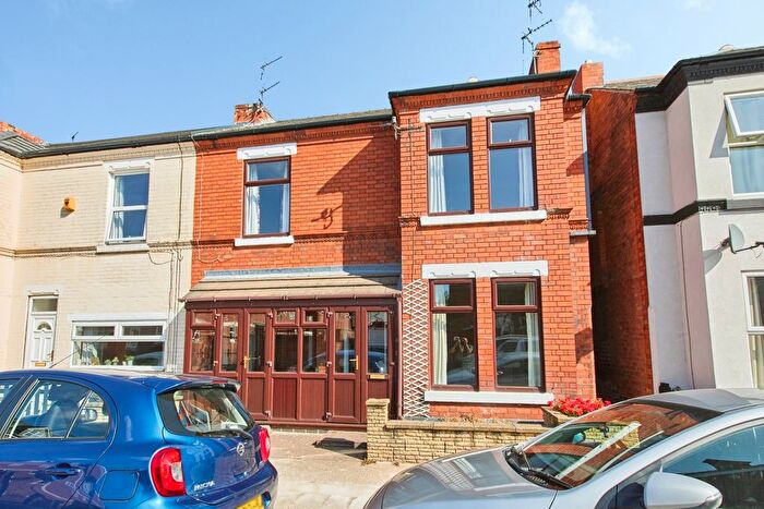 3 Bedroom Semi-Detached House For Sale In Dale Avenue, Long Eaton, Nottingham, Derbyshire, NG10