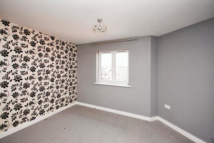 2 Bedroom Apartment To Rent In Arnold Road, Mangotsfield, Bristol, BS16