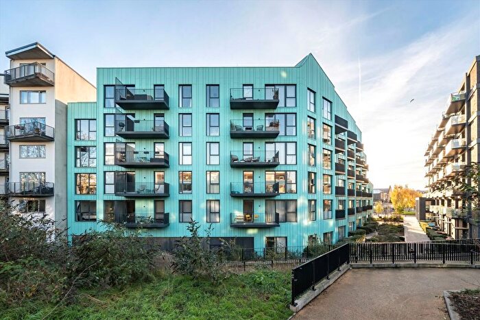 1 Bedroom Flat For Sale In Bundocks Walk, Bow, E3
