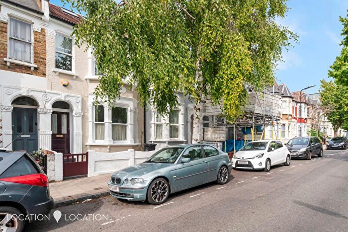 4 Bedroom Terraced House To Rent In Belgrade Road, London, N16