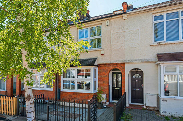 3 Bedroom Terraced House For Sale In Haywood Road, Bromley, BR2