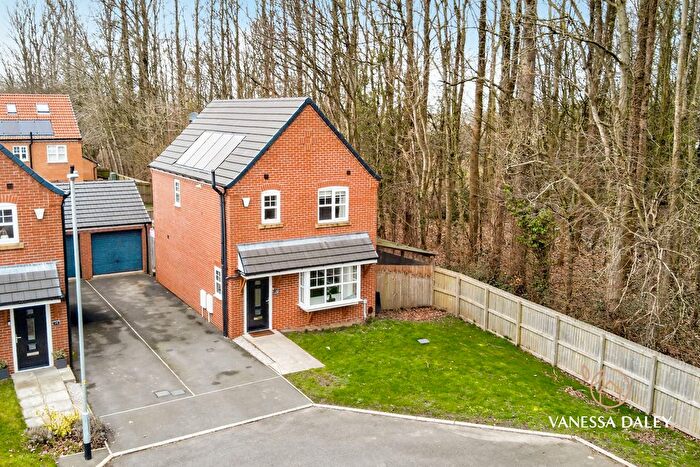 3 Bedroom Detached House For Sale In Stapleford Close, Preston, PR2