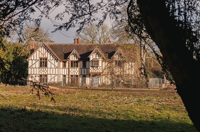 8 Bedroom Property For Sale In Ellingham Road, Attleborough, NR17