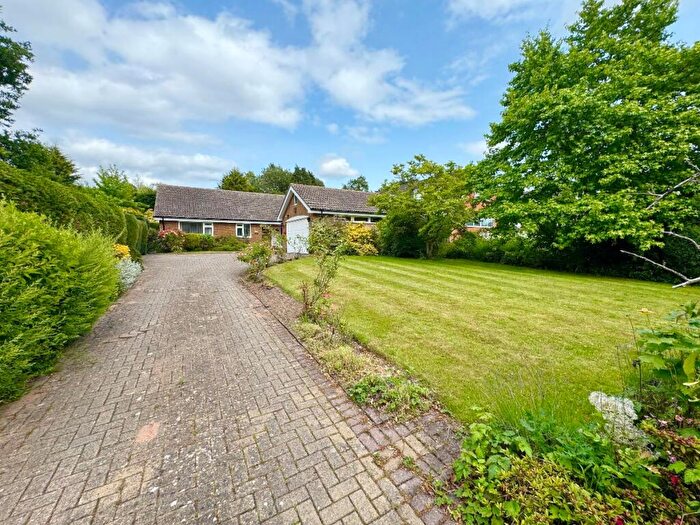 3 Bedroom Bungalow For Sale In Oldway Drive, Solihull, B91