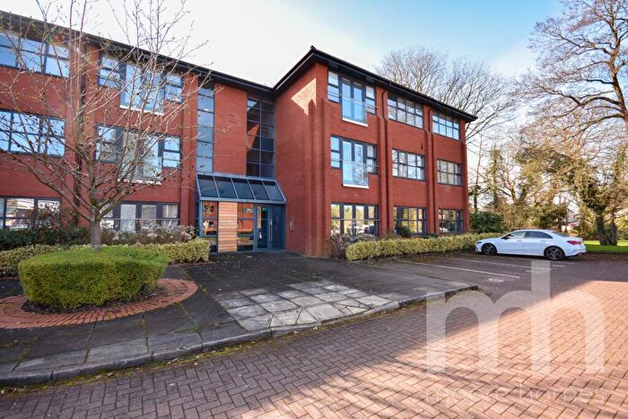 2 Bedroom Apartment To Rent In Woodview, First Avenue, Poynton, SK12