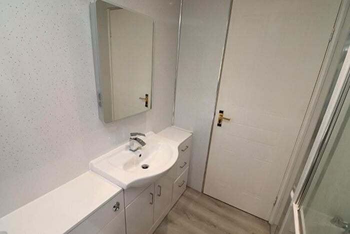 1 Bedroom Flat To Rent In Greenholme Street, Cathcart, Glasgow, G44
