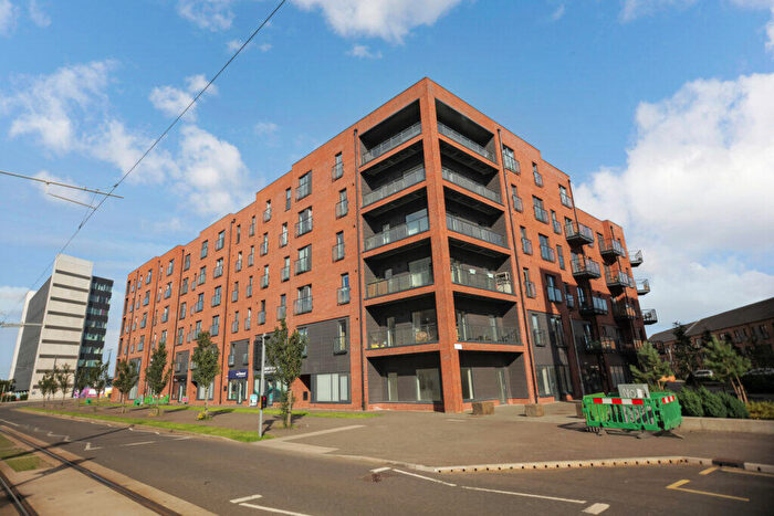 3 Bedroom Flat For Sale In / Ocean Drive, Edinburgh, EH6