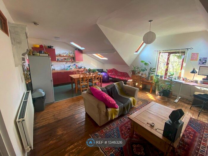 1 Bedroom Flat To Rent In Leeds, Leeds, West Yorkshire, LS7