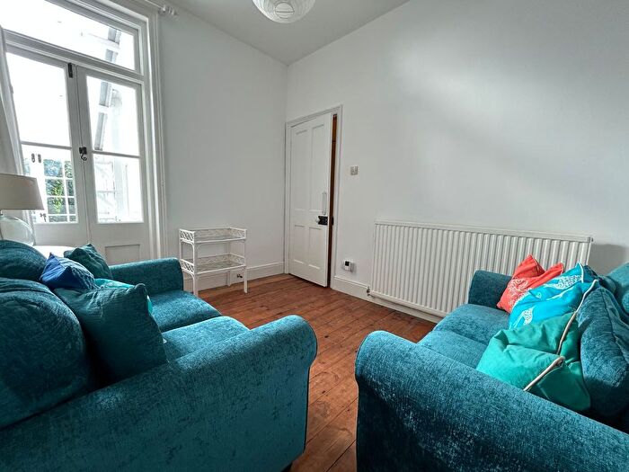 4 Bedroom Terraced House To Rent In Danes Road, Exeter, EX4