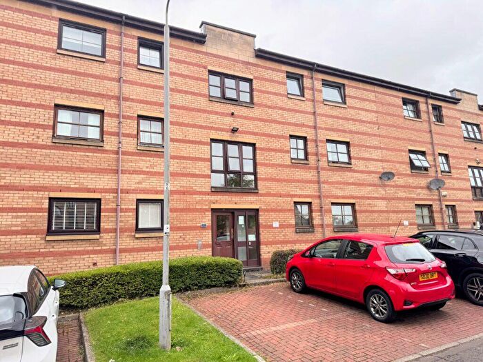2 Bedroom Flat To Rent In B Centenary Court, Barrhead, Glasgow, G78