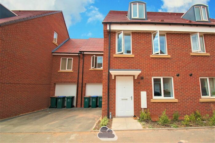 4 Bedroom Semi-Detached House To Rent In Signals Drive, Coventry, CV3