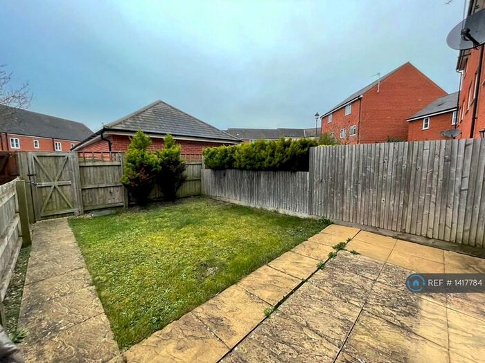 4 Bedroom Terraced House To Rent In Prince Rupert Drive, Aylesbury, HP19