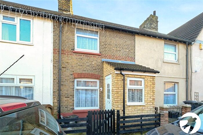 3 Bedroom Terraced House For Sale In Broomfield Road, Swanscombe, Kent, DA10
