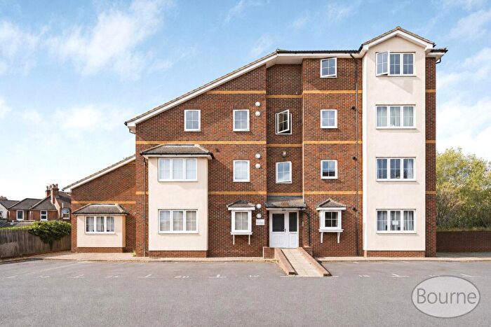 1 Bedroom Apartment For Sale In Spencer Close, Aldershot, Hampshire, GU12