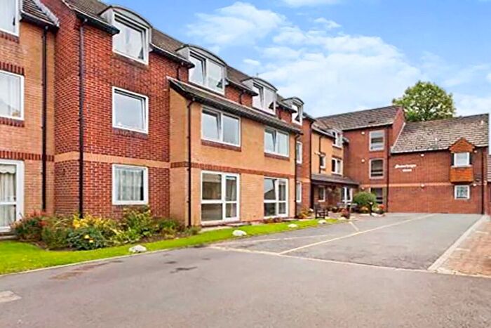 1 Bedroom Flat For Sale In Hometeign House, Salisbury Road, Newton Abbot, Devon., TQ12
