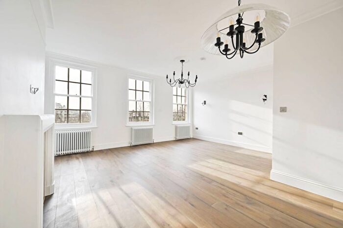 2 Bedroom Flat To Rent In Finchley Road, St John's Wood, London, NW8