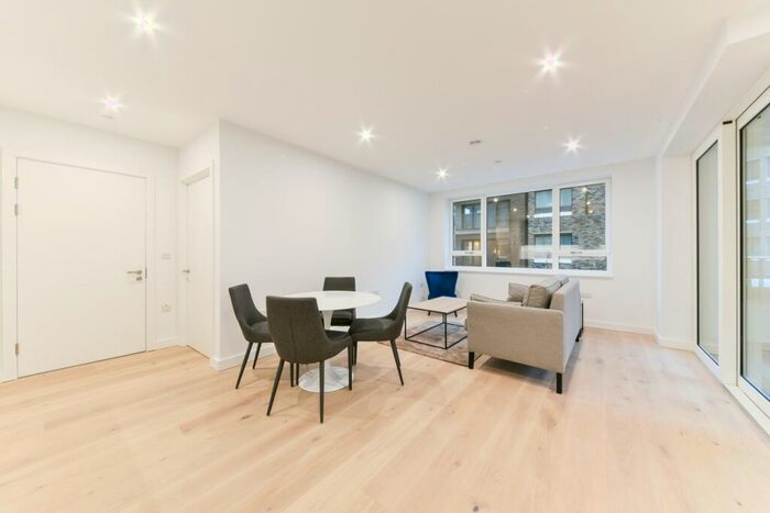 1 Bedroom Flat To Rent In Walworth Road, Elephant & Castle, London, SE17