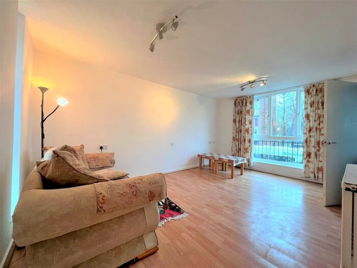 1 Bedroom Flat To Rent In Lampern Square, London, E2