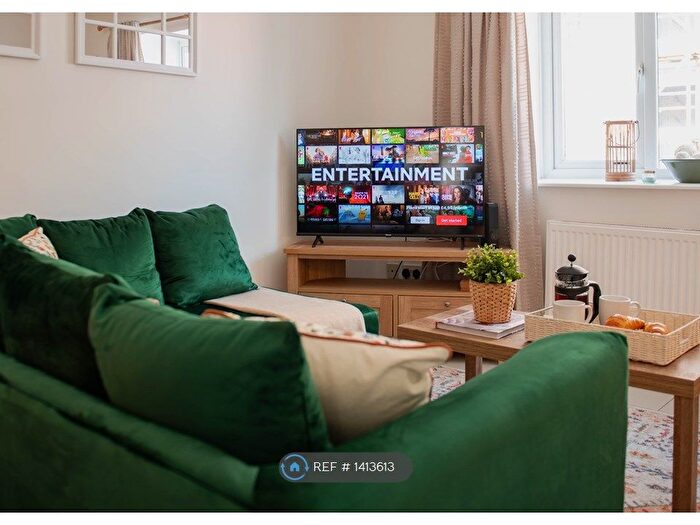 2 Bedroom Flat To Rent In St Peter's Street, Cardiff, CF24