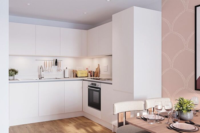 1 Bedroom Flat For Sale In Capital Interchange Way, Brentford, TW8