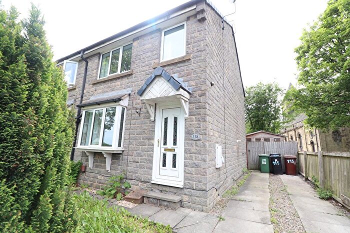 3 Bedroom Detached House To Rent In Norwood Crescent, Stanningley, Pudsey, West Yorkshire, LS28