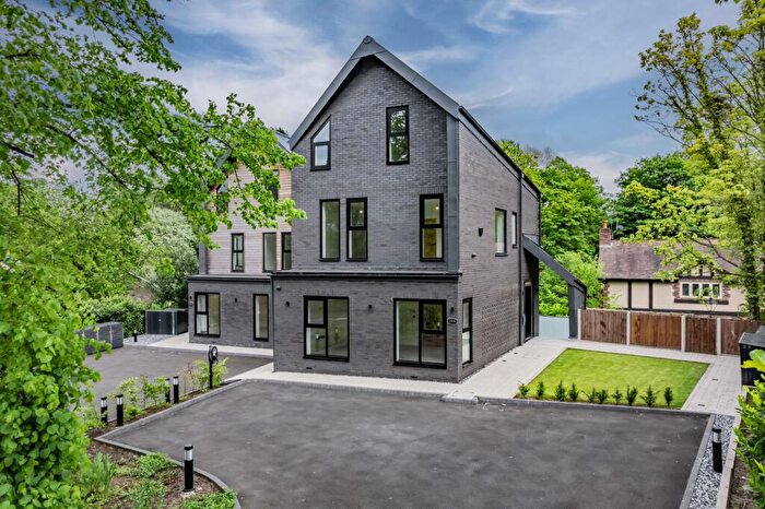 5 Bedroom Detached House For Sale In Compstall Road, Romiley, Stockport, SK6