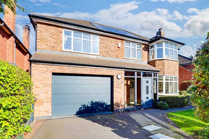 5 Bedroom Detached House For Sale In Littlegreen Road, Woodthorpe, Nottinghamshire, NG5