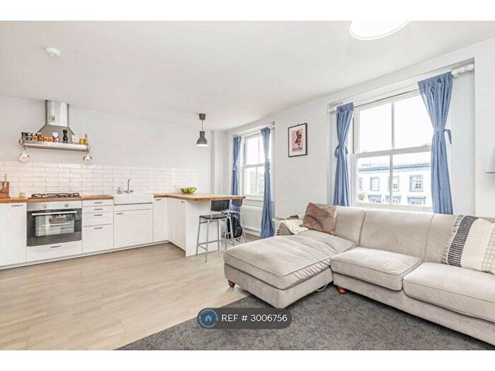 2 Bedroom Flat To Rent In Newington Green Road, London, N1