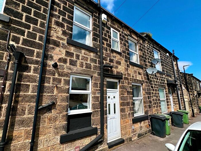 2 Bedroom Terraced House To Rent In King Street, Yeadon, Leeds, West Yorkshire, LS19