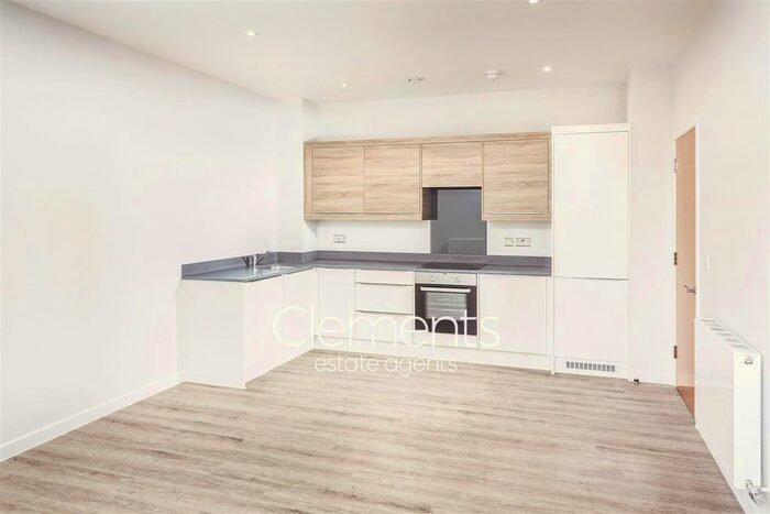 1 Bedroom Flat To Rent In Selden Hill, Hemel Hempstead, HP2