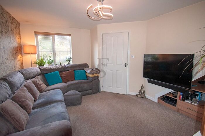 3 Bedroom Semi-Detached House For Sale In Murby Way, Thorpe Astley, LE3