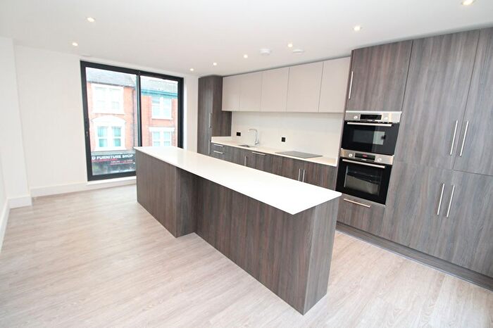 4 Bedroom Terraced House To Rent In Station Road, Westcliff-On-Sea, SS0