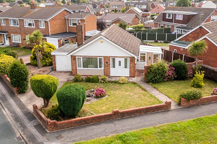 2 Bedroom Bungalow For Sale In Greenacres Close, Brayton, Selby, YO8