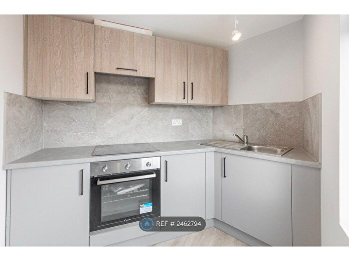 Studio To Rent In Grafton Road, London, NW5