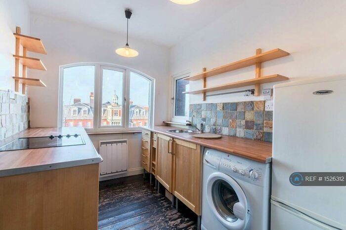 1 Bedroom Flat To Rent In Stamford Hill, London, N16