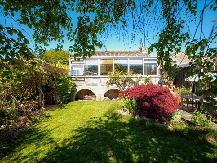 3 Bedroom Bungalow For Sale In Shepherds Close, Stroud, Gloucestershire, GL5
